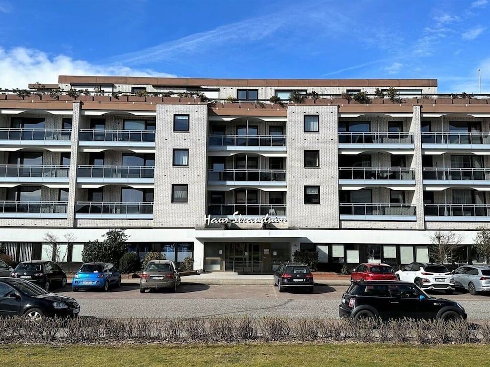 Nice Apartment Near Beach