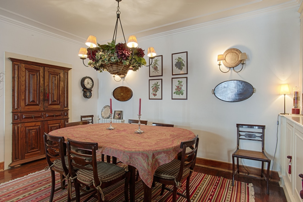 Lisbon Downtown Apartment - XVIII Century Luxury Apartment