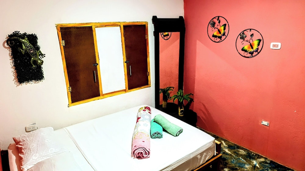 CASA GLORIA HOSTAL
