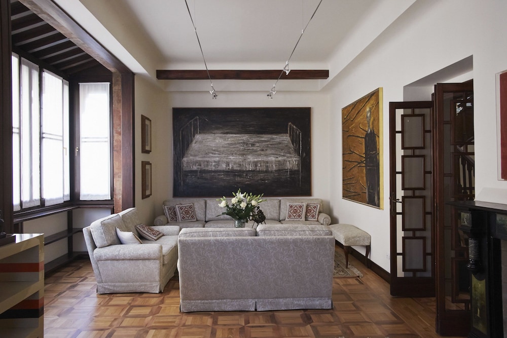 Casa Schirolli