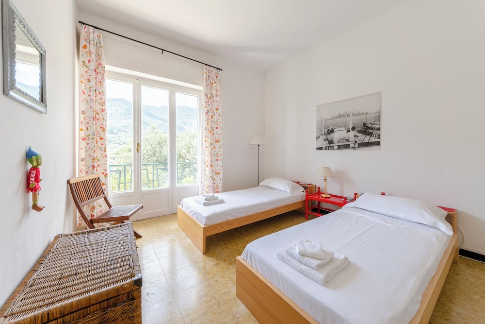 Monterosso Apartments
