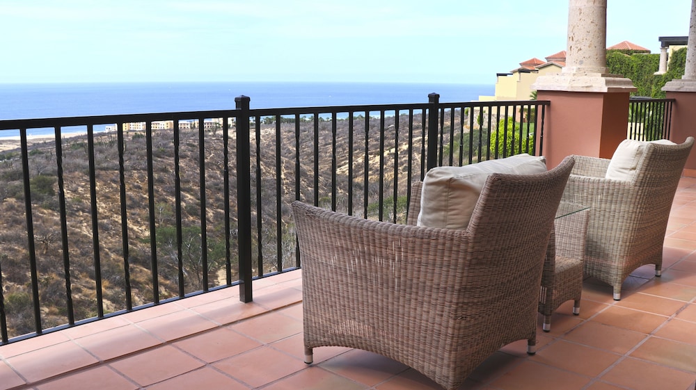 Quivira Los Cabos Condos & Homes - Vacation Rentals