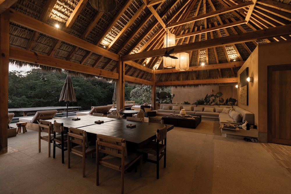 Casa Yute by Ahau Collection