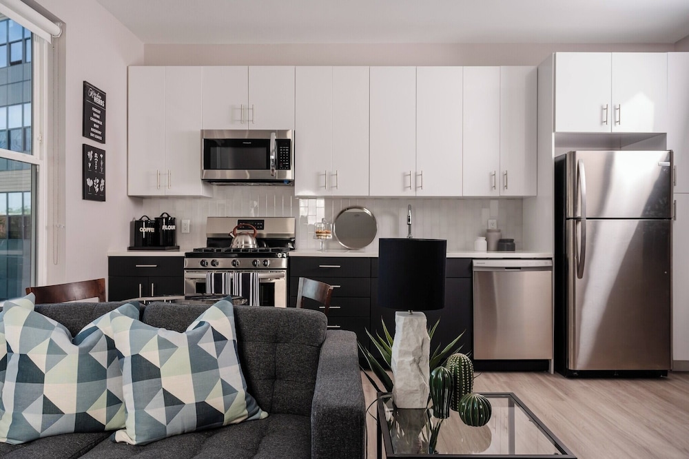 New Haven Vacations - Luxury Furnished Apartments by Hyatus Downtown at Yale - Property Image 91