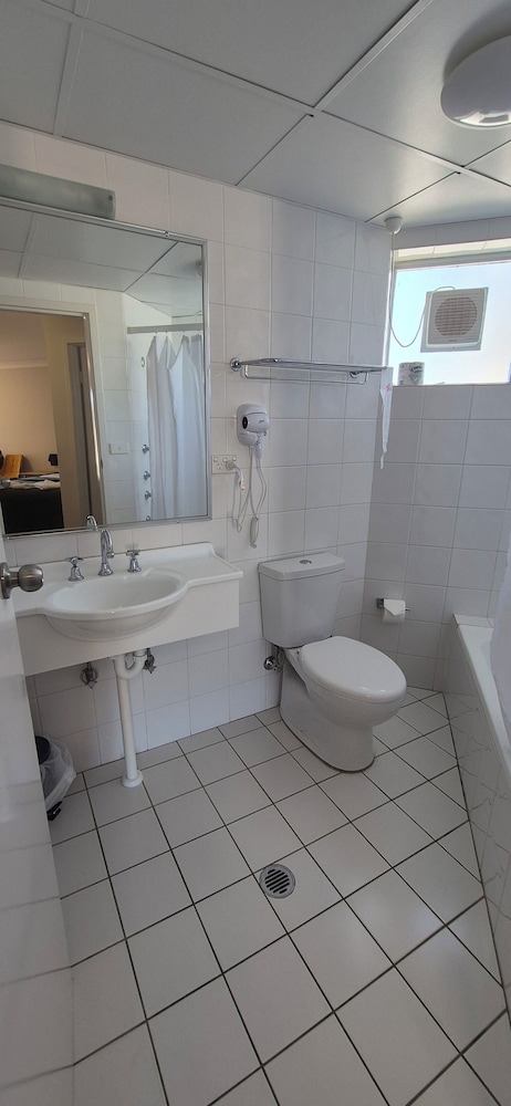 Molong Motor Inn