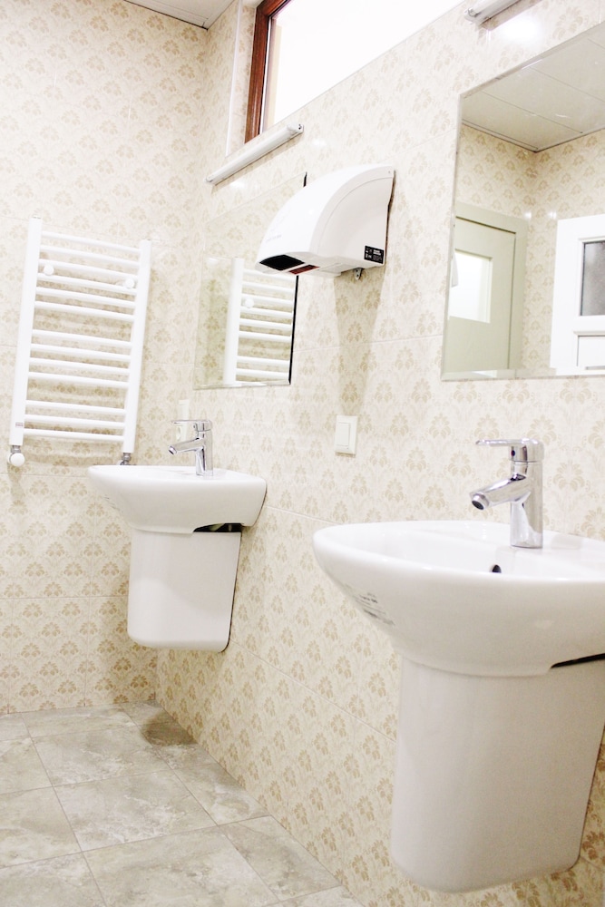Red Fox Guesthouse