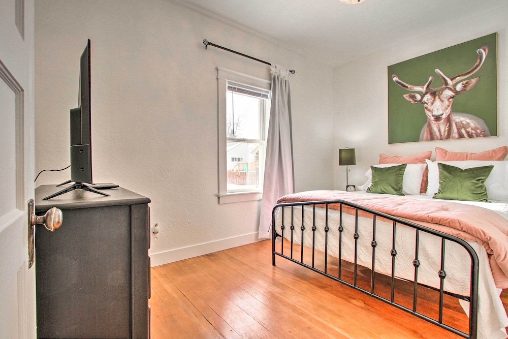 Charming Choteau Cottage: Ski & Fish Nearby! view 5