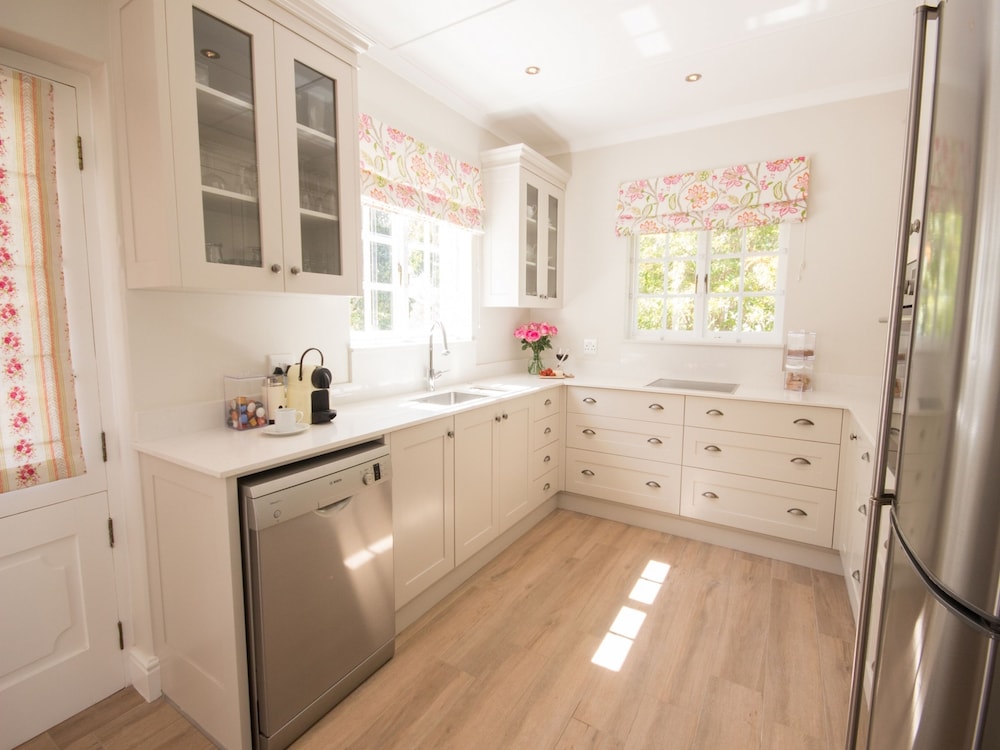 Exquisite Cottage 20