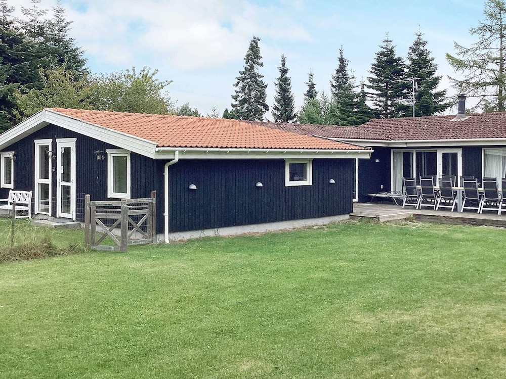 4 Star Holiday Home in Vaeggerlose