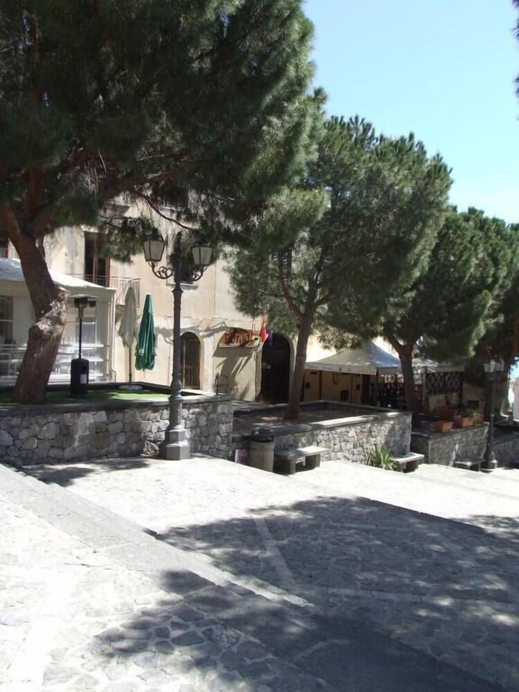 Photo 29
