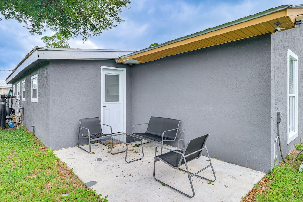 Within 10 Mi of Fort Pierce Beaches! Bright Duplex