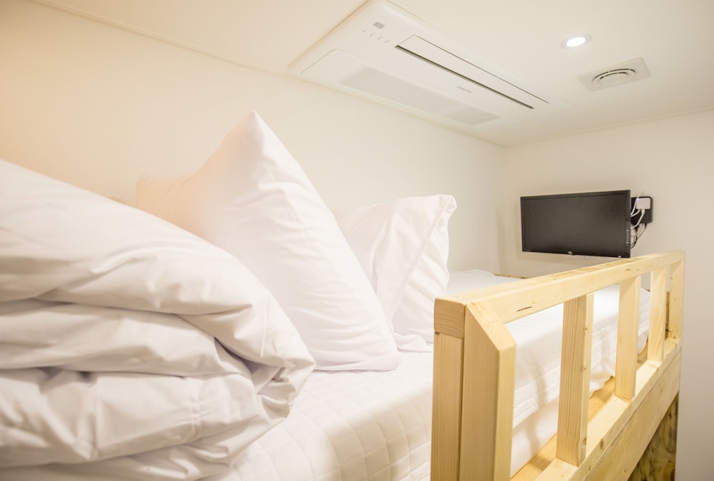 Step Inn Myeongdong 1 16