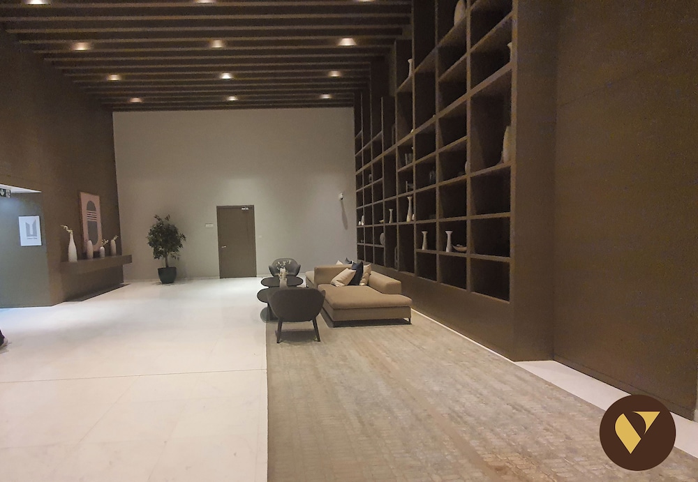 Vogue 43rd Floor Boulevard Heights