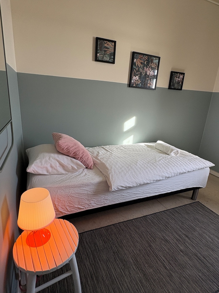 Paradise Cave Hostel & Guesthouse