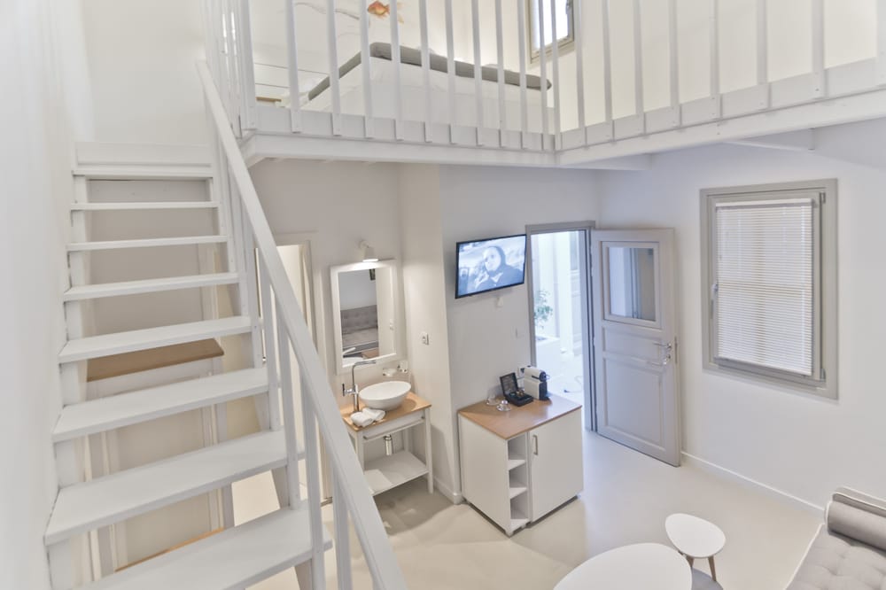 Lindos Comfy Suites