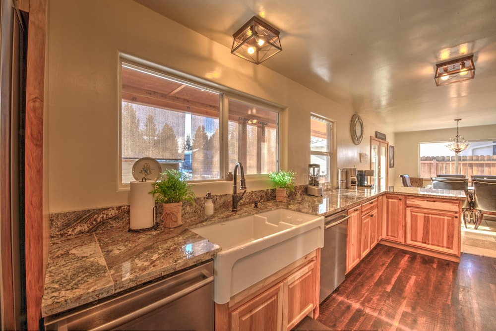 Lake Tahoe Vacations - Mv25: Waterfront Tahoe Keys Home -30 Days Minimum - Property Image 68