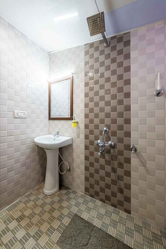 The Hosteller Coorg, Madikeri