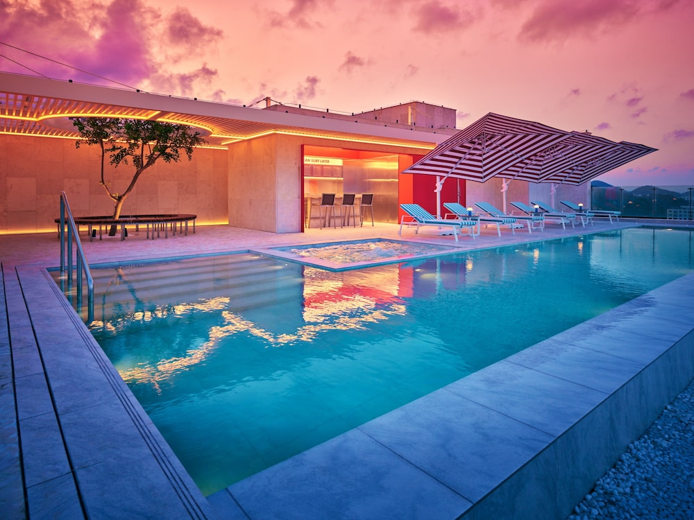 The Coolest Hotel 55