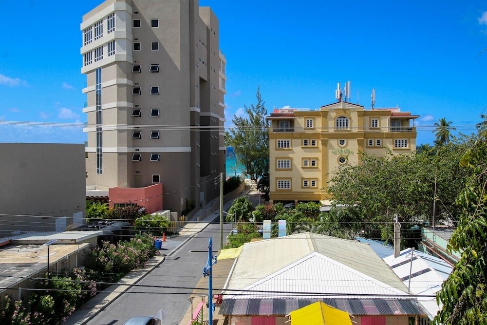 Modern 2-bed Apt Near Beach In St. Lawrence Gap 2 Bedroom Apts by Bluescape