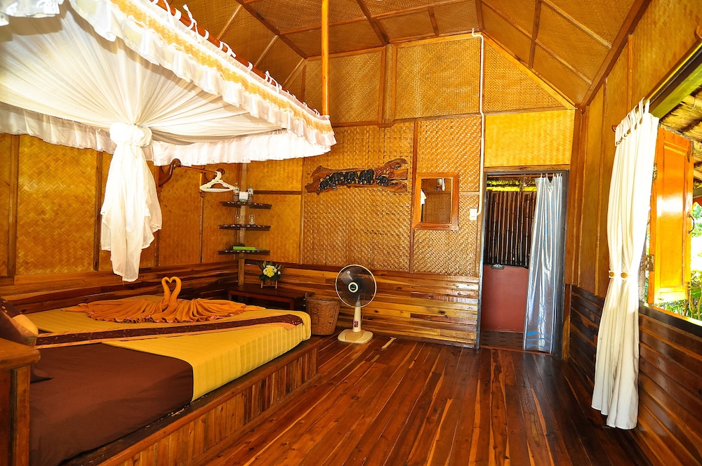 Phi Phi Relax Beach Resort