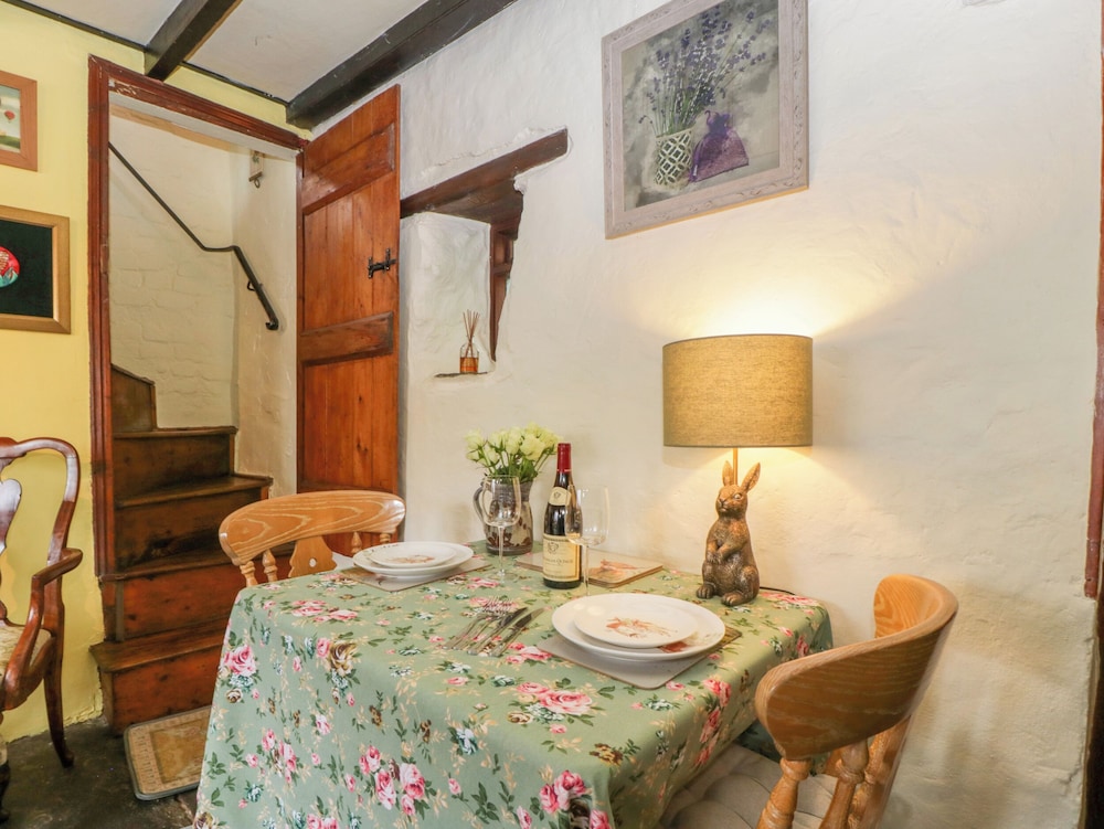 Violet Cottage
