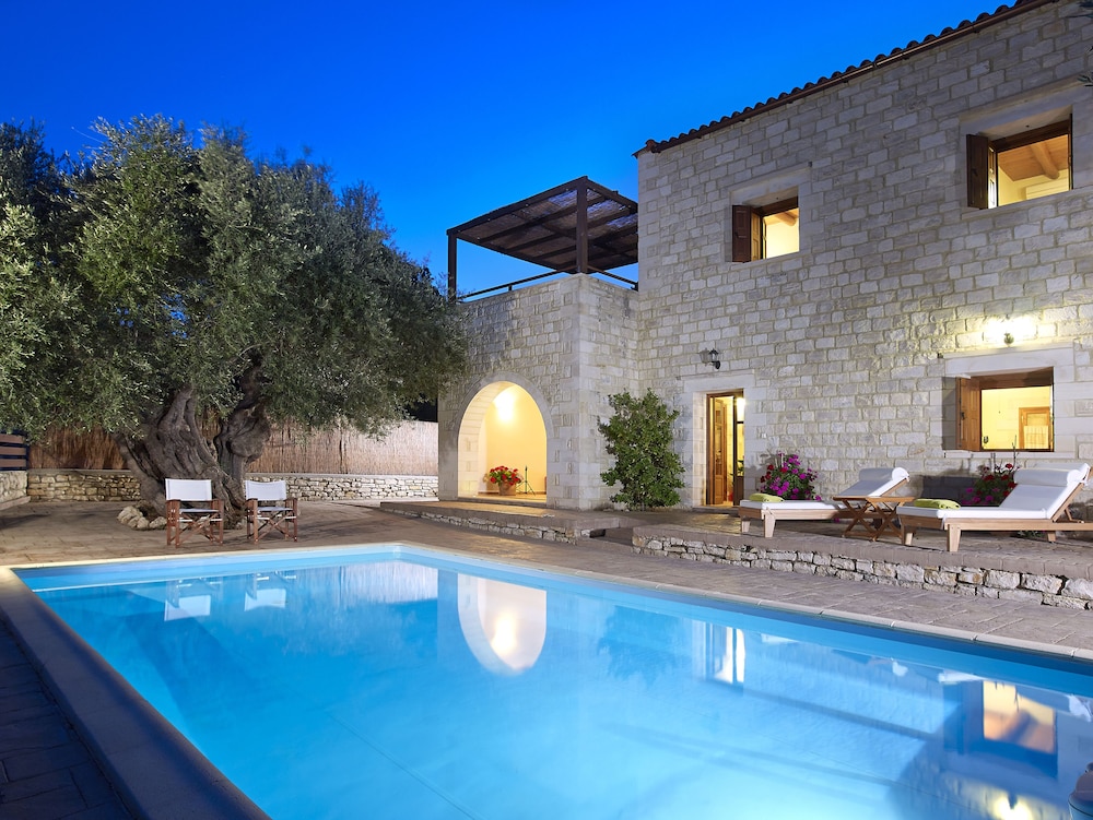 Vederi Estate