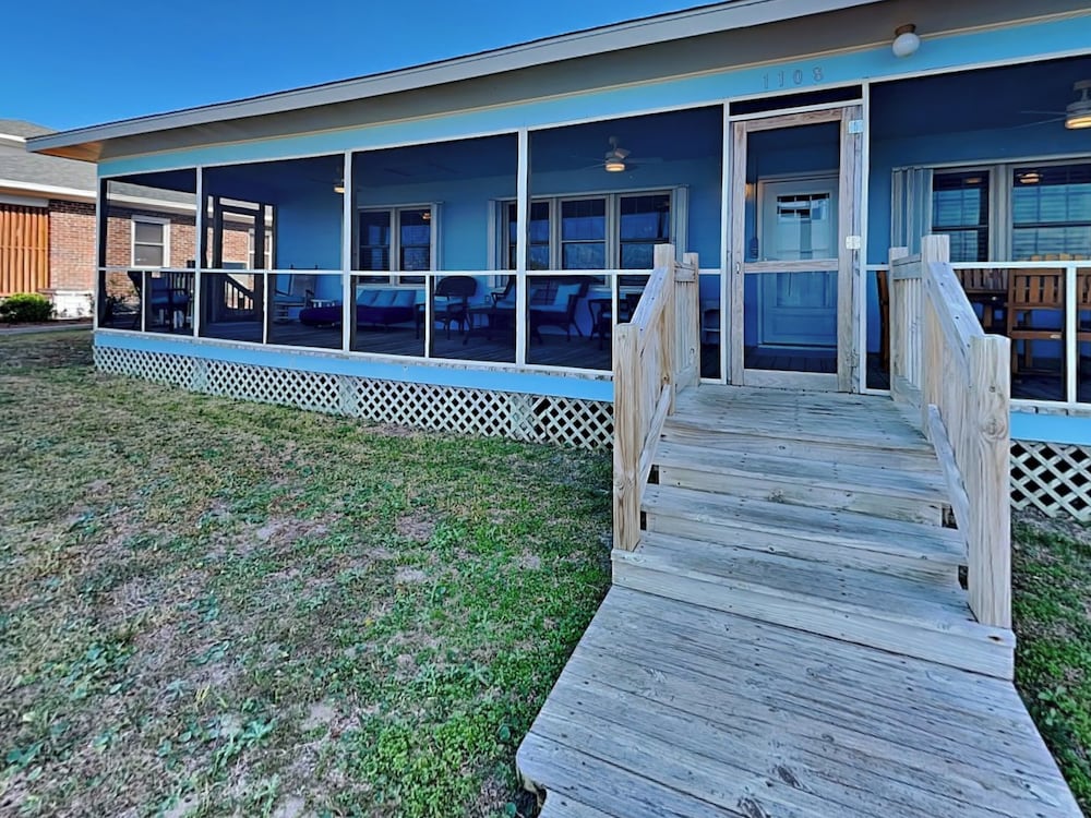 Whitaker Sea La Vie by Topsail Realty