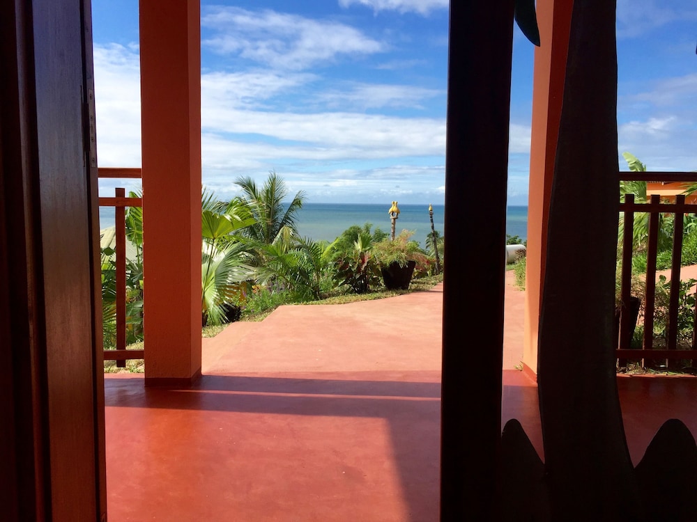 Oasis Lodge