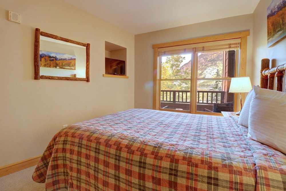 SkyRun Vacation Condos Copper Mountain Resort