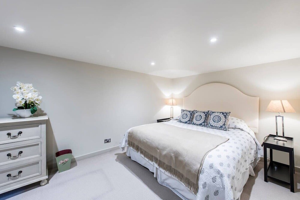 3 Bedroom Mews House - Marble Arch