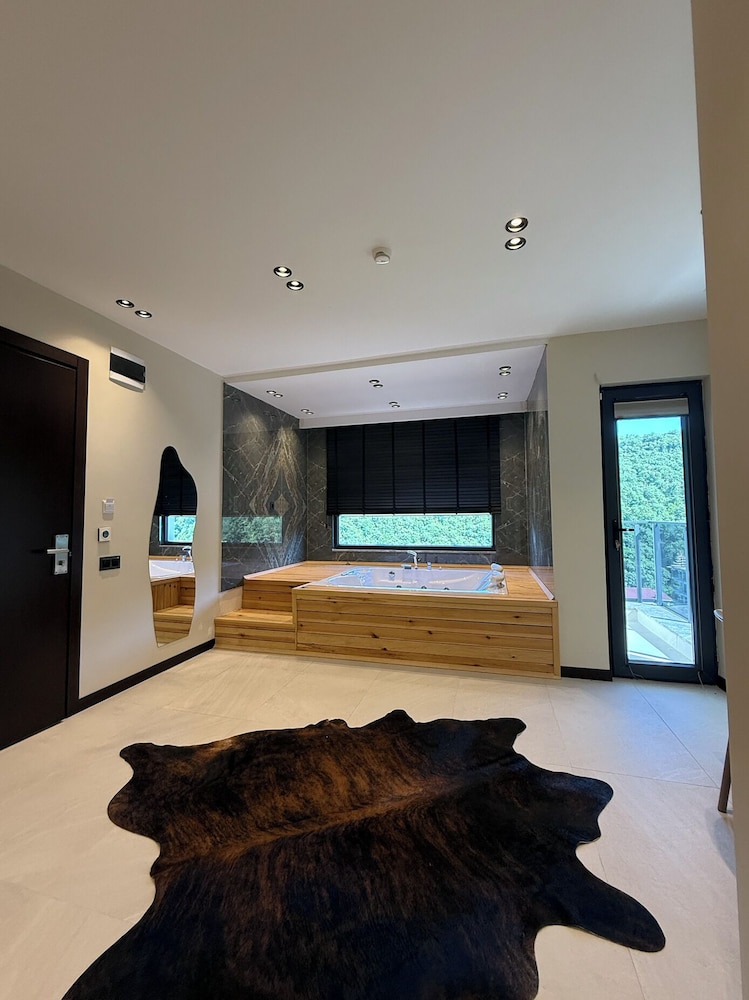 Bakku House