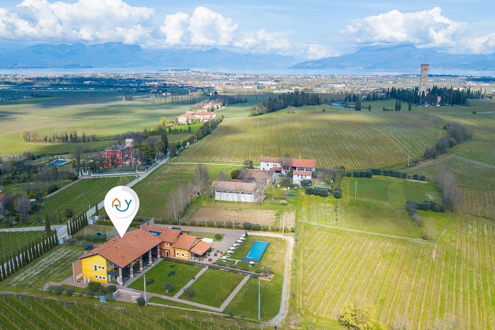 Almavite Wine Resort