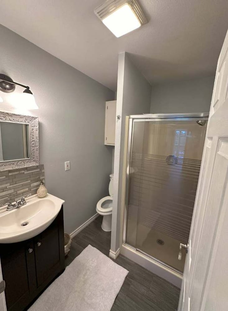 Stylish 2BR Waterfront Home w Pool Resort Access