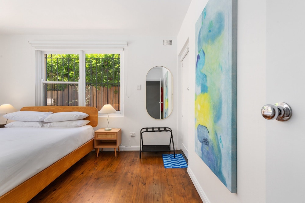 Spacious Stay Near Shops & Cafes in Marrickville
