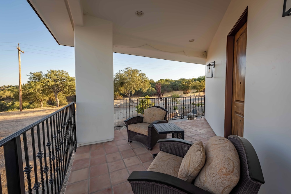 Blue Oak Oasis