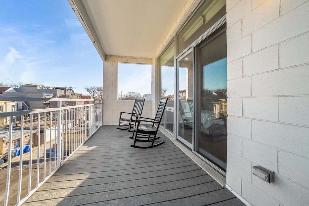 4 Bedroom Condo in Ukranian