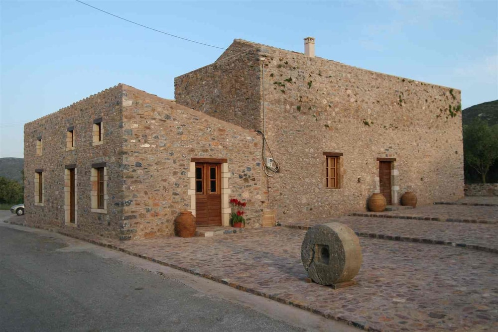 Liotrivi Historical Mansion & Boutique Hotel