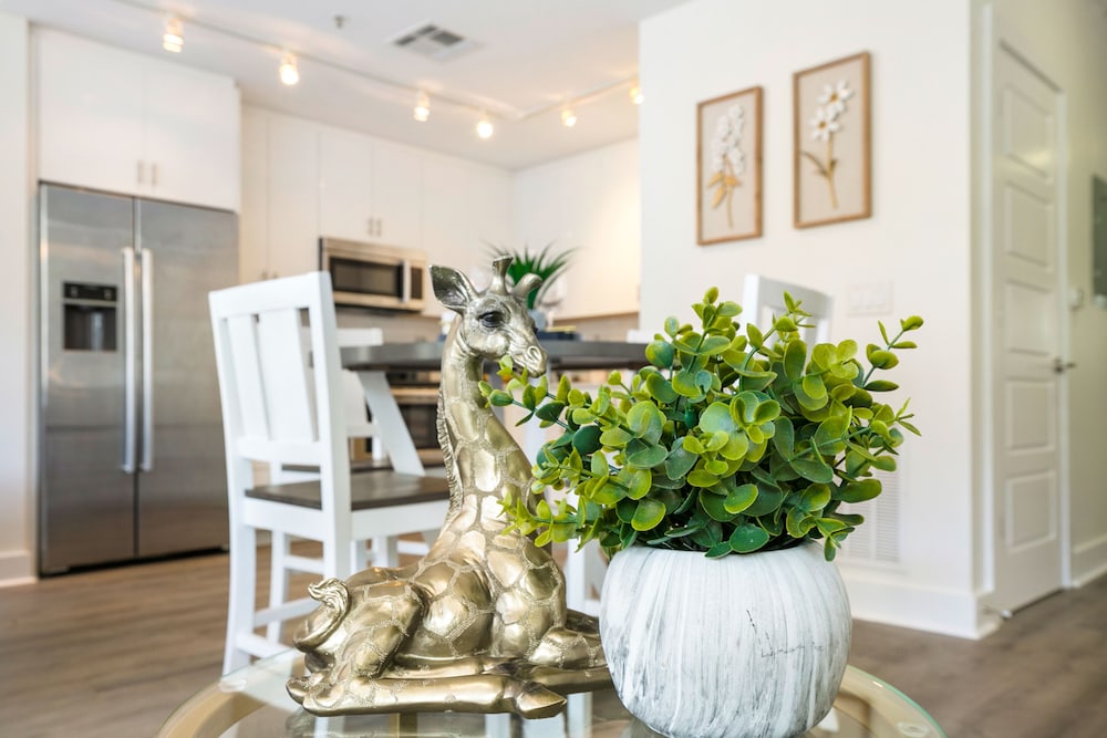 New Orleans Vacations - Modern 4BR Condo in the Heart of NOLA - Property Image 46