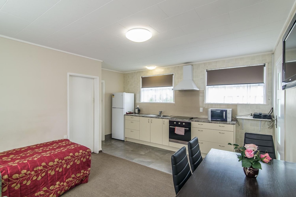 Avana Suites
