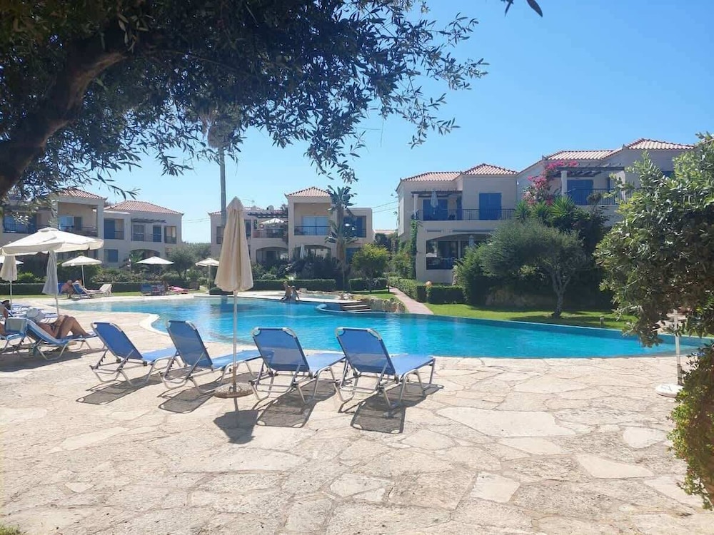 Casa Elysia 1BR with Beach & Pool