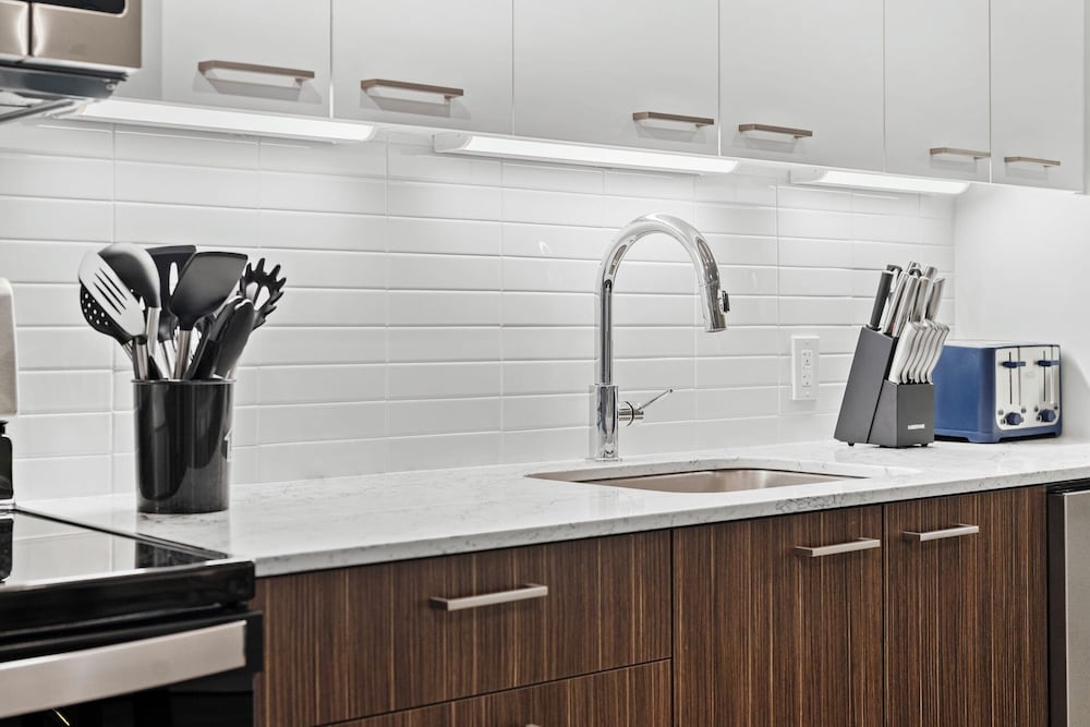 Furnished Apts near Harvard Stadium
