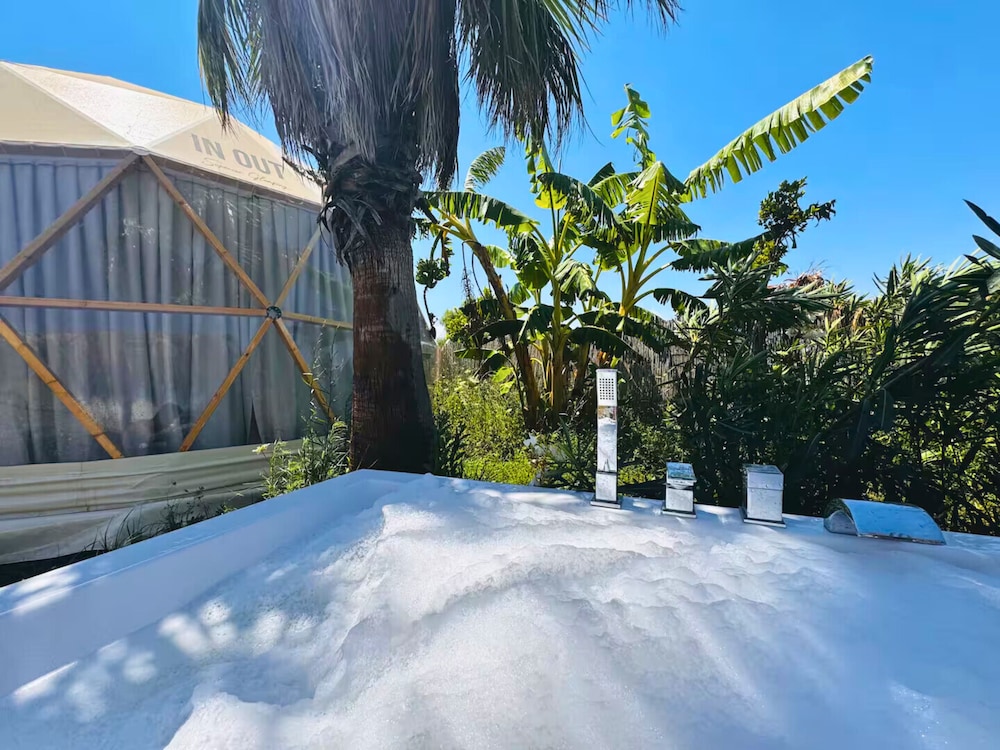 In Out Resort Glamping