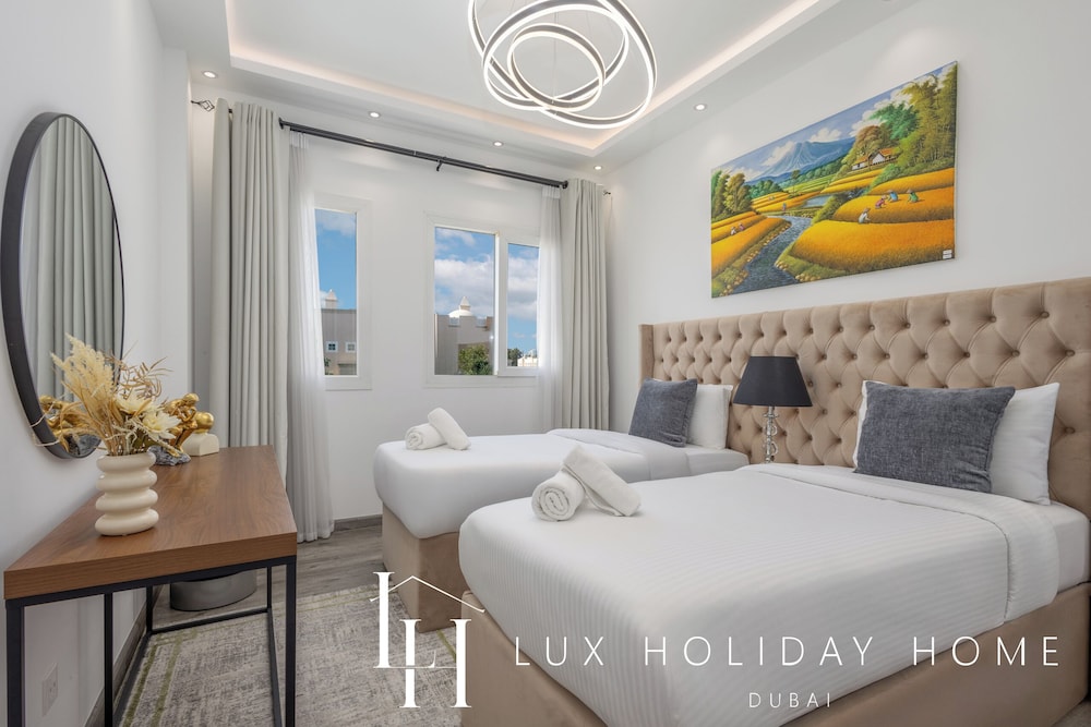 LUX The Serene Springs Villa 2
