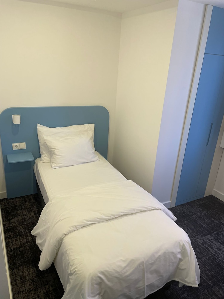 No25 Hotels