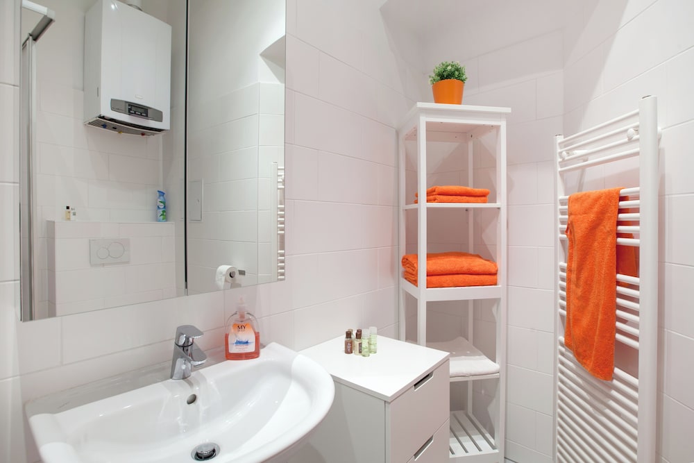 Apartment Theresiengasse Check in 15h to 22h Only