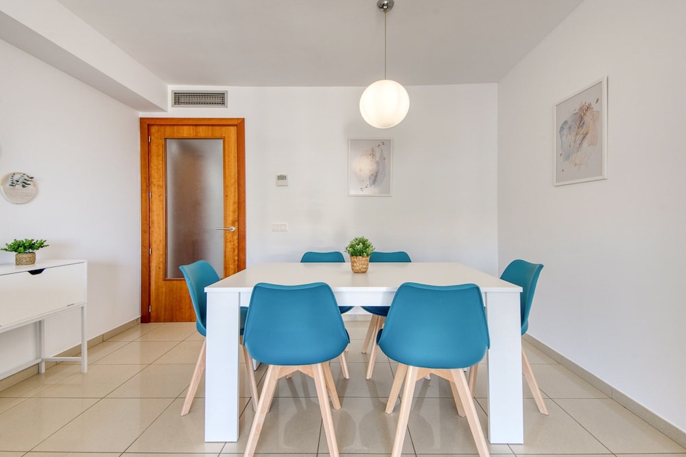 Apartment in Roses Near Sandy Beach