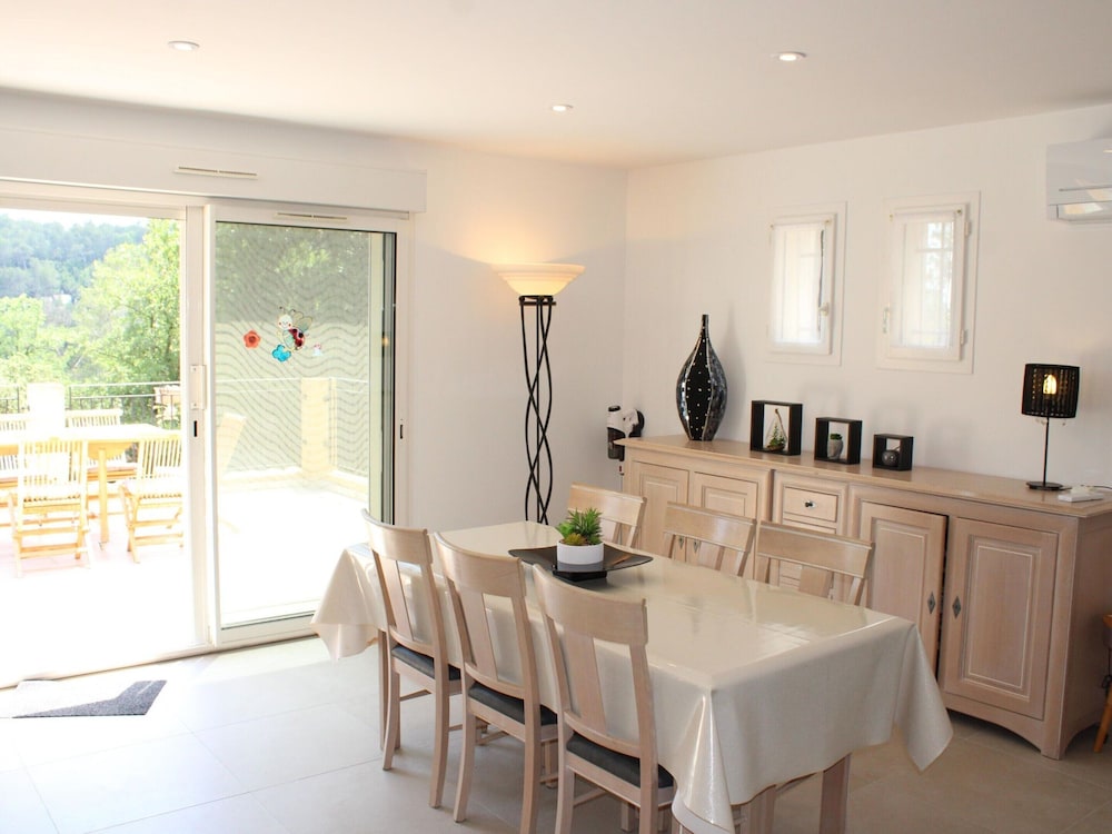 Holiday Home With Large Garden and Pool