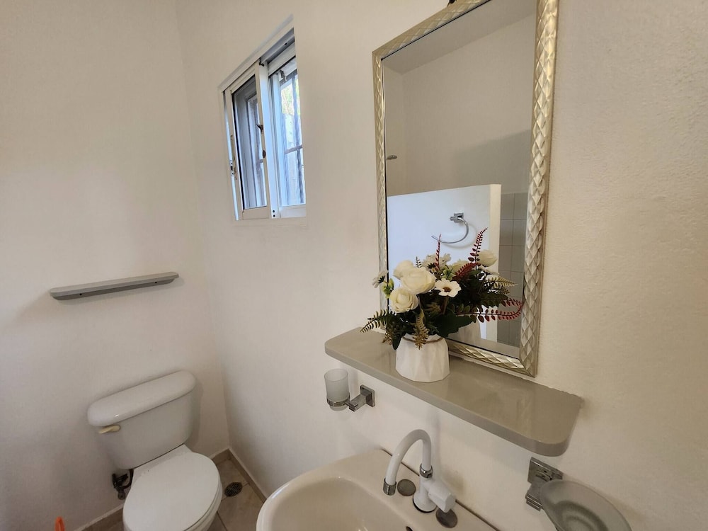Secure 4-pers Apartment Close To The Beach