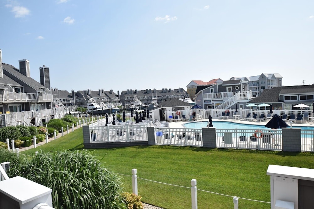 Harbour Island 40f 2 Bedroom Townhouse