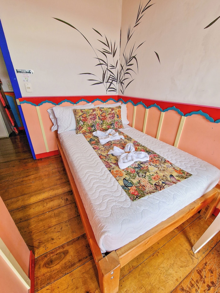 Hostal Mythos